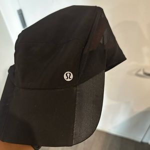 Lululemon men’s running hat in great condition